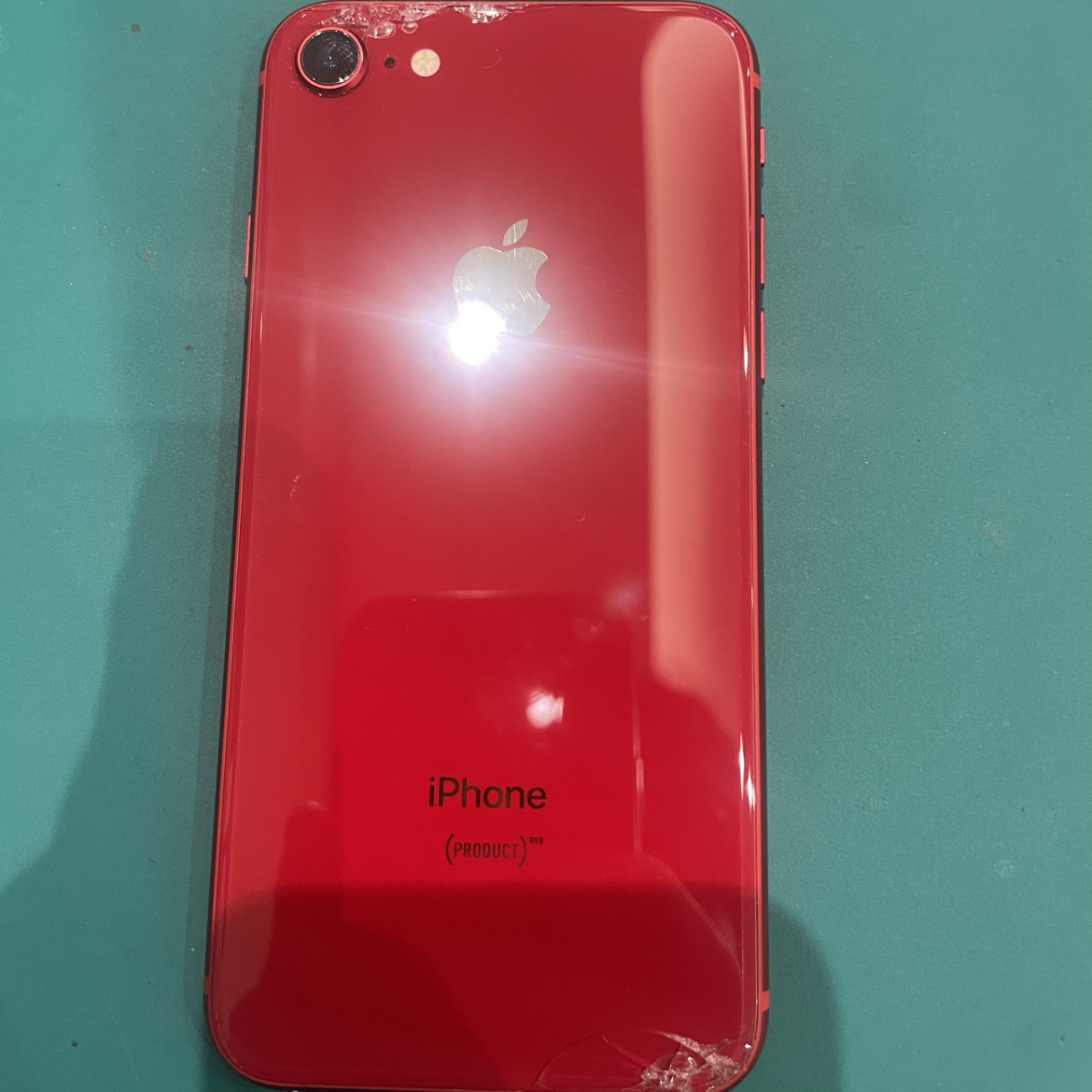 iPhone8　バックパネル交換　【緑区からのご来店】