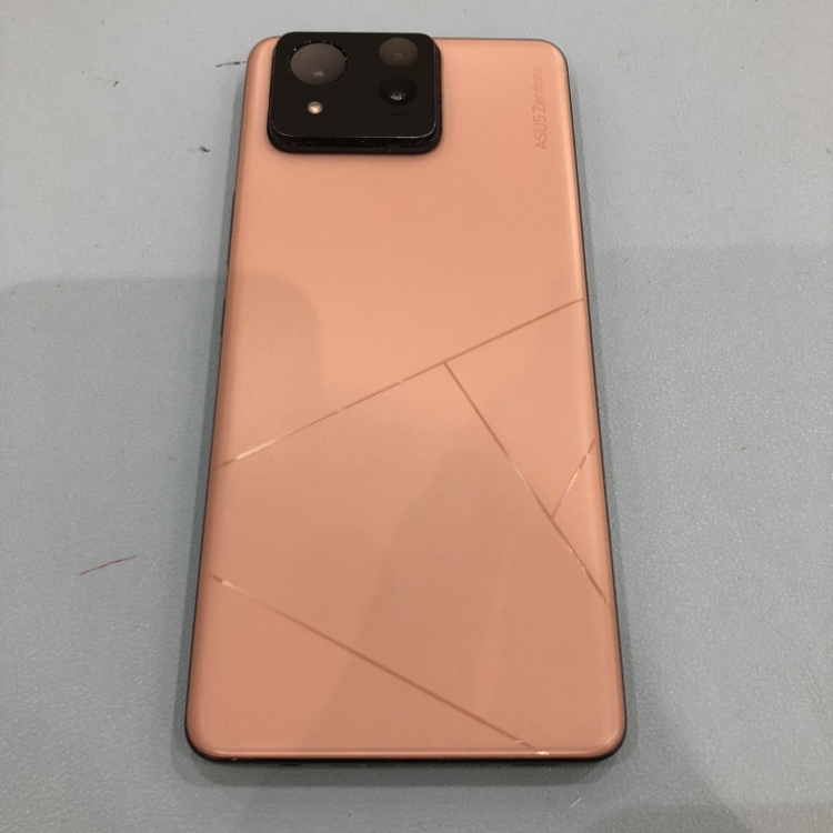【危険】Zenfone 11 Ultraのバッテリー膨張にご注意を！〜浦和美園のスマホ修理店からの警告〜